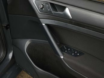 VOLKSWAGEN GOLF 1.6 Golf Match TDI Semi-Auto 5dr