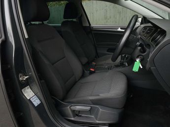 VOLKSWAGEN GOLF 1.6 Golf Match TDI Semi-Auto 5dr