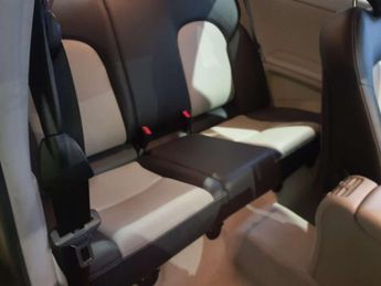 MERCEDES C-CLASS 2.1 C220 CDI SE Auto 3dr