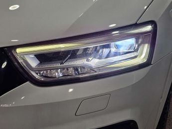 AUDI Q3 2.0 Q3 S Line+ TDI Quattro Semi-Auto 4WD 5dr
