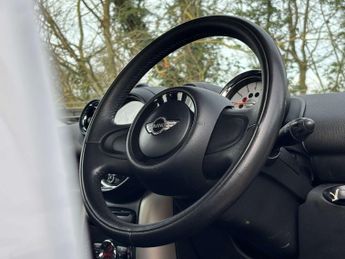 MINI COUNTRYMAN 1.6 Countryman One Auto 5dr