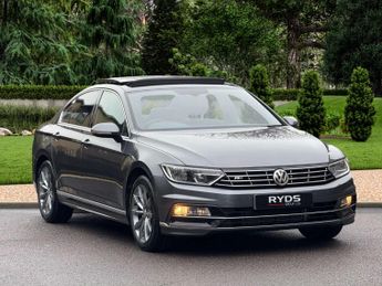 Volkswagen Passat 2.0 Passat R-Line TDI BlueMotion Technology Semi-Auto 4dr