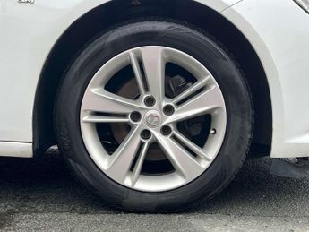 Vauxhall INSIGNIA 1.6 Insignia SRi Nav ecoTec TD 5dr