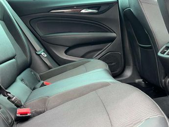 Vauxhall INSIGNIA 1.6 Insignia SRi Nav ecoTec TD 5dr