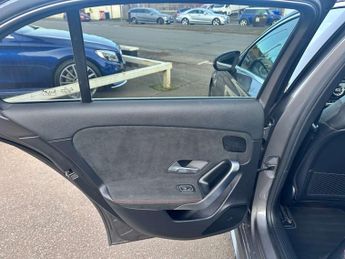 MERCEDES-BENZ A-CLASS 2.0 A 200 D AMG Line Premium+ Auto 5dr