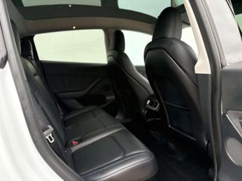 TESLA MODEL Y Model Y Long Range AWD 4WD 5dr