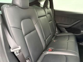 TESLA MODEL Y Model Y Long Range AWD 4WD 5dr