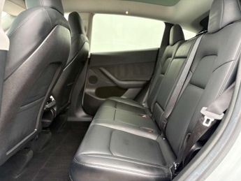 TESLA MODEL Y Model Y Long Range AWD 4WD 5dr