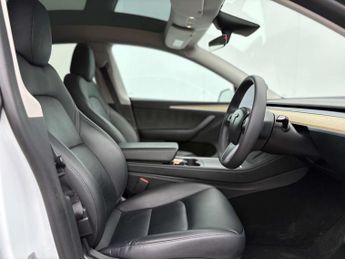 TESLA MODEL Y Model Y Long Range AWD 4WD 5dr