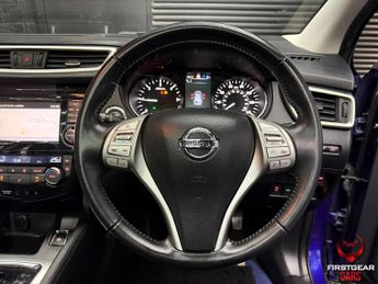 Nissan Qashqai 1.6 dCi Tekna SUV 5dr Diesel XTRON 2WD Euro 6 (s/s) (130 ps)