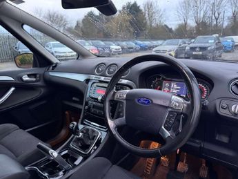 Ford S-MAX 2.0 S-Max Titanium TDCi 138 5dr