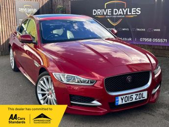 Jaguar XE 2.0 XE R-Sport i Auto 4dr