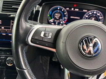Volkswagen GOLF 1.4 Golf GTE Advance Semi-Auto 5dr