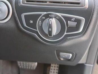 MERCEDES-BENZ GLC 2.1 GLC 250 D 4Matic AMG Line Premium+ Auto 4WD 5dr