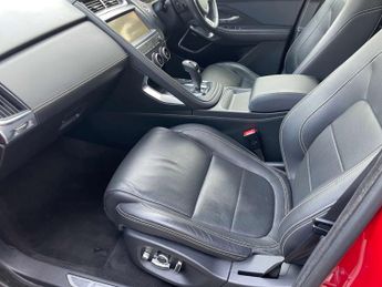 Jaguar E-PACE 2.0 E-Pace R-Dynamic HSE D AWD Auto 4WD 5dr