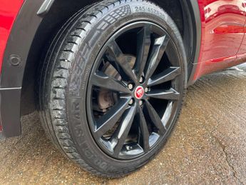 Jaguar E-PACE 2.0 E-Pace R-Dynamic HSE D AWD Auto 4WD 5dr