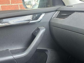 SKODA OCTAVIA 1.5 Octavia SE L TSi Semi-Auto 5dr