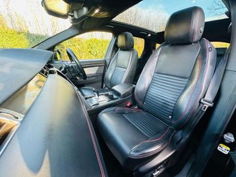 LAND ROVER DISCOVERY SPORT 1.5 Discovery Sport R-Dynamic HSE P300e Auto 4WD 5dr