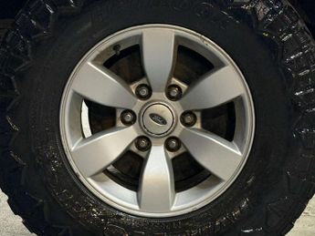 Ford Ranger 2.5 Ranger Thunder Double Cab 4WD 4WD 5dr