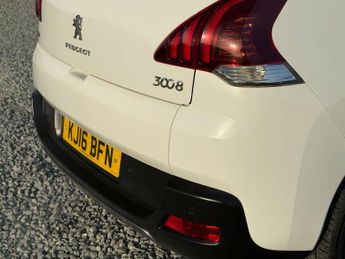 PEUGEOT 3008 1.6 3008 Active Blue HDi S/S Auto 5dr