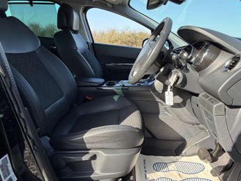 PEUGEOT 3008 1.6 3008 Allure e-HDi Semi-Auto 5dr