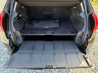 PEUGEOT 3008 1.6 3008 Allure e-HDi Semi-Auto 5dr