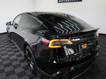 Tesla Model 3 Model 3 Long Range AWD 4WD 4dr