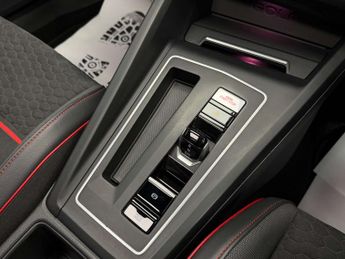 Volkswagen GOLF 2.0 Golf Clubsport GTi TSi Semi-Auto 5dr