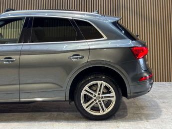 AUDI Q5 2.0 Q5 S Line TDI Quattro Semi-Auto 4WD 5dr
