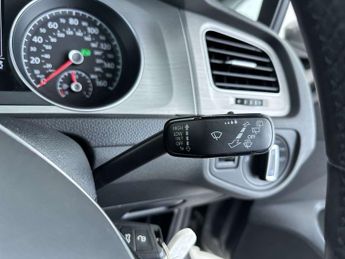 VOLKSWAGEN GOLF 1.6 Golf Match TDI BlueMotion Technology Semi-Auto 5dr
