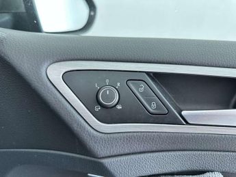 VOLKSWAGEN GOLF 1.6 Golf Match TDI BlueMotion Technology Semi-Auto 5dr