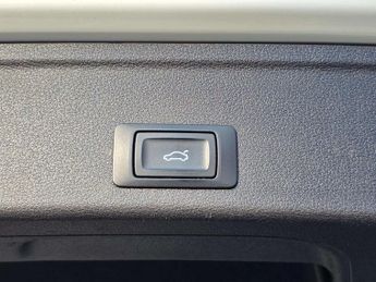 AUDI A4 3.0 A4 S Line TDI Quattro Auto 4WD 5dr