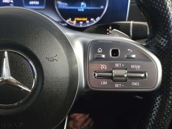 Mercedes-Benz E-CLASS 2.0 E 220 D AMG Line Auto 4dr