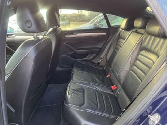 Volkswagen ARTEON 2.0 Arteon R-Line TDI Semi-Auto 5dr