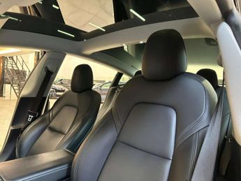 TESLA MODEL 3 Model 3 Long Range AWD 4WD 4dr