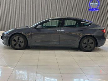 TESLA MODEL 3 Model 3 Long Range AWD 4WD 4dr