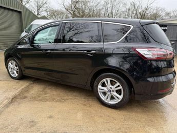 FORD S-MAX 2.0 S-Max Titanium TDCi Auto 5dr