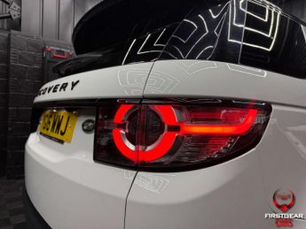 Land Rover Discovery Sport 2.0 TD4 HSE Black SUV 5dr Diesel Auto 4WD Euro 6 (s/s) (180 ps)