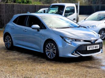 Toyota COROLLA 1.8 Corolla Design VVT-i HEV CVT 5dr