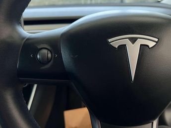 TESLA MODEL 3 Model 3 Performance AWD 4WD 4dr