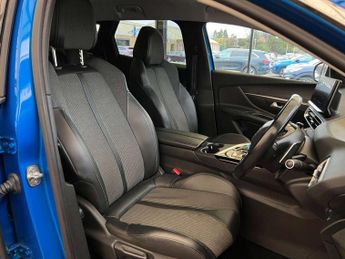PEUGEOT 3008 1.5 3008 Allure Blue HDi S/S Auto 5dr