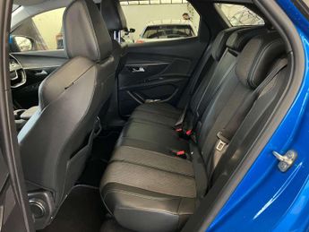 PEUGEOT 3008 1.5 3008 Allure Blue HDi S/S Auto 5dr