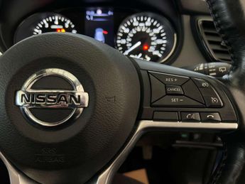 NISSAN X-TRAIL 1.3 X-Trail Tekna DiG-T Semi-Auto 5dr