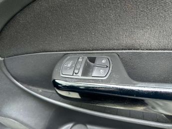 VAUXHALL CORSA 1.4 Corsa Club A/C Auto 5dr