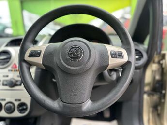 VAUXHALL CORSA 1.4 Corsa Club A/C Auto 5dr