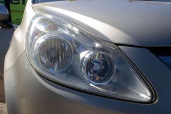 VAUXHALL CORSA 1.4 Corsa Club A/C Auto 5dr