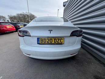 TESLA MODEL 3 Model 3 Standard Range + 4dr