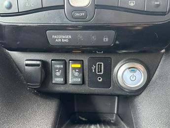 NISSAN LEAF Leaf N-Connecta 5dr