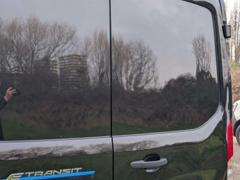 Ford TRANSIT E-Transit 350 Trend