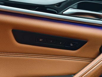 BMW 5 SERIES 3.0 540i xDrive M Sport Auto 4WD 4dr